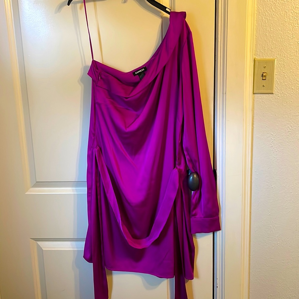 Size- Medium, Color- Exotic Magenta, One Shoulder Dress